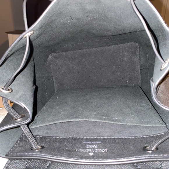 Louis Vuitton Lock Me backpack black main image 8